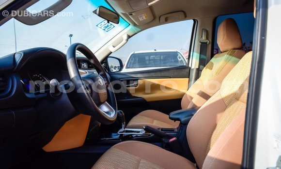 Comprar Importar Toyota Fortuner Branco Carro em Import - Dubai em Cabo Delgado Comprar Importar Toyota Fortuner Branco Carro em Import - Dubai em Cabo Delgado