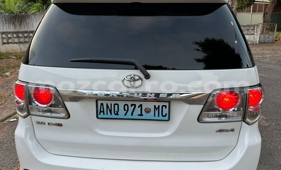 Nunua Ilio tumika Toyota Fortuner Nyeupe Gari ndani ya Maputo nchini Maputo Nunua Ilio tumika Toyota Fortuner Nyeupe Gari ndani ya Maputo nchini Maputo