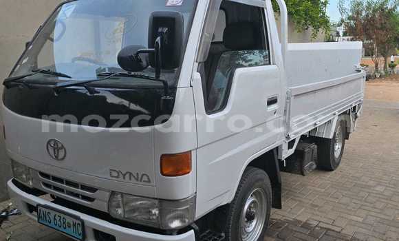 Comprar Usado Toyota Dyna Branco Caminhão em Maputo em Maputo Comprar Usado Toyota Dyna Branco Caminhão em Maputo em Maputo