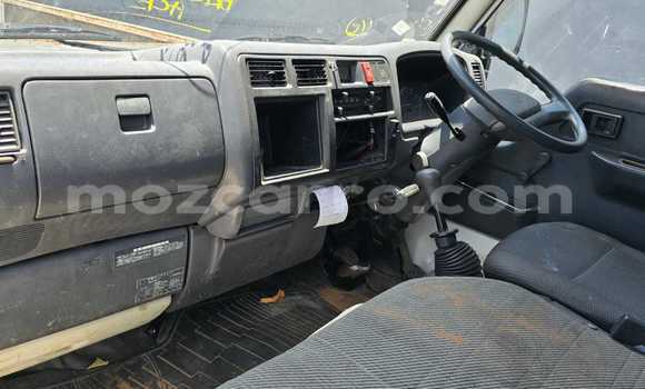Comprar Usado Toyota Dyna Branco Caminhão em Maputo em Maputo Comprar Usado Toyota Dyna Branco Caminhão em Maputo em Maputo