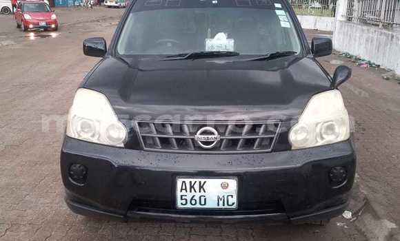 Nunua Ilio tumika Nissan X-Trail Nyeusi Gari ndani ya Maputo nchini Maputo