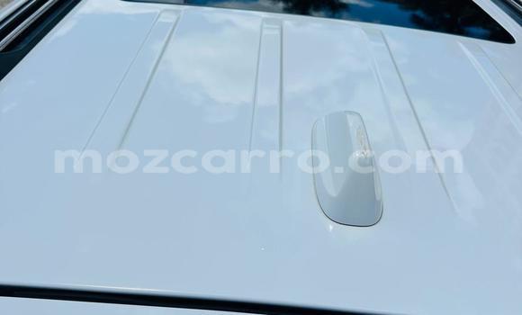 Nunua Ilio tumika Jeep Cherokee Nyeupe Gari ndani ya Maputo nchini Maputo Nunua Ilio tumika Jeep Cherokee Nyeupe Gari ndani ya Maputo nchini Maputo