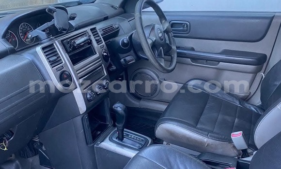 Nunua Ilio tumika Nissan X-Trail Nyeusi Gari ndani ya Maputo nchini Maputo Nunua Ilio tumika Nissan X-Trail Nyeusi Gari ndani ya Maputo nchini Maputo