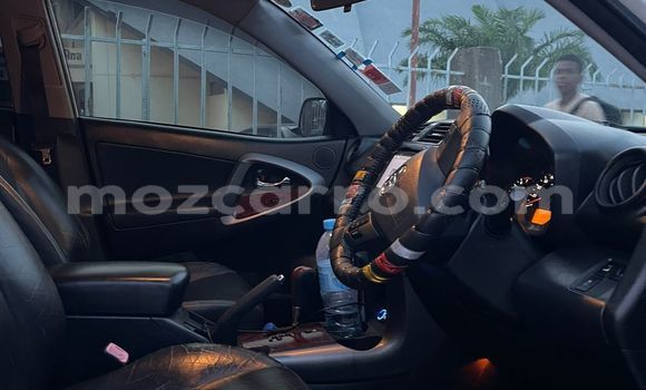 Nunua Ilio tumika Toyota Vanguard Nyeupe Gari ndani ya Maputo nchini Maputo Nunua Ilio tumika Toyota Vanguard Nyeupe Gari ndani ya Maputo nchini Maputo