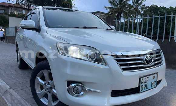 Nunua Ilio tumika Toyota Vanguard Nyeupe Gari ndani ya Maputo nchini Maputo Nunua Ilio tumika Toyota Vanguard Nyeupe Gari ndani ya Maputo nchini Maputo