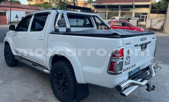 Tenga Tsaru Toyota Hilux Chena Mota in Maputo in Maputo Tenga Tsaru Toyota Hilux Chena Mota in Maputo in Maputo