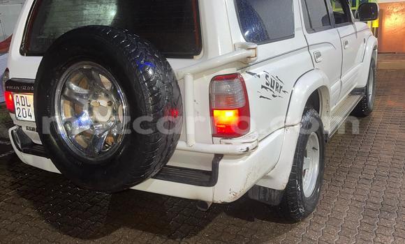 Tenga Tsaru Toyota Hilux Surf Zvimwe Mota in Maputo in Maputo Tenga Tsaru Toyota Hilux Surf Zvimwe Mota in Maputo in Maputo