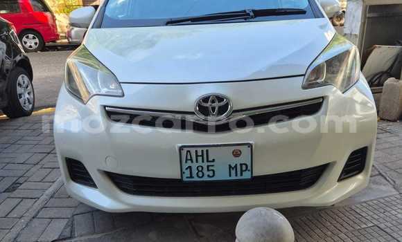 Nunua Ilio tumika Toyota Ractis Nyeupe Gari ndani ya Maputo nchini Maputo