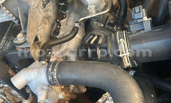 Buy Used Nissan Hardbody White Car in Maputo in Maputo Buy Used Nissan Hardbody White Car in Maputo in Maputo