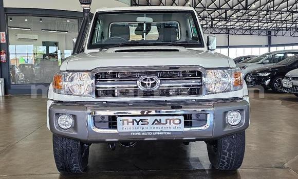 Tenga Tsaru Toyota Land Cruiser Zvimwe Mota in Maputo in Maputo Tenga Tsaru Toyota Land Cruiser Zvimwe Mota in Maputo in Maputo