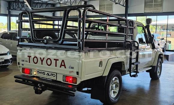 Tenga Tsaru Toyota Land Cruiser Zvimwe Mota in Maputo in Maputo Tenga Tsaru Toyota Land Cruiser Zvimwe Mota in Maputo in Maputo