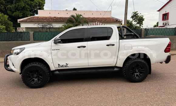 Comprar Usado Toyota Hilux Branco Carro em Maputo em Maputo Comprar Usado Toyota Hilux Branco Carro em Maputo em Maputo