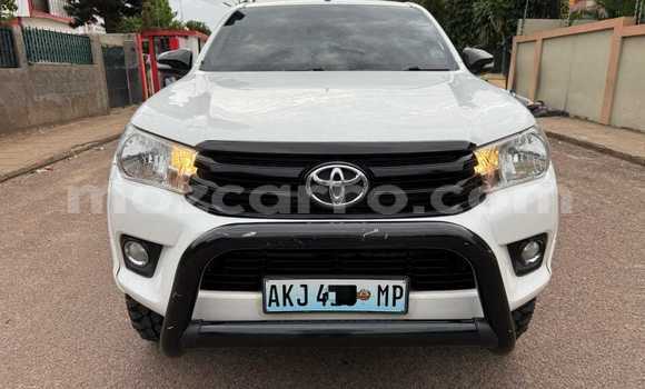 Comprar Usado Toyota Hilux Branco Carro em Maputo em Maputo Comprar Usado Toyota Hilux Branco Carro em Maputo em Maputo