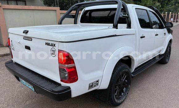 Buy Used Toyota Hilux White Car in Maputo in Maputo Buy Used Toyota Hilux White Car in Maputo in Maputo