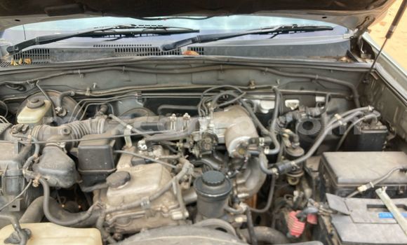 Nunua Ilio tumika Toyota Land Cruiser Prado Fedha Gari ndani ya Maputo nchini Maputo Nunua Ilio tumika Toyota Land Cruiser Prado Fedha Gari ndani ya Maputo nchini Maputo