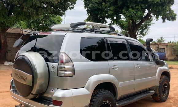 Nunua Ilio tumika Toyota Land Cruiser Prado Fedha Gari ndani ya Maputo nchini Maputo Nunua Ilio tumika Toyota Land Cruiser Prado Fedha Gari ndani ya Maputo nchini Maputo