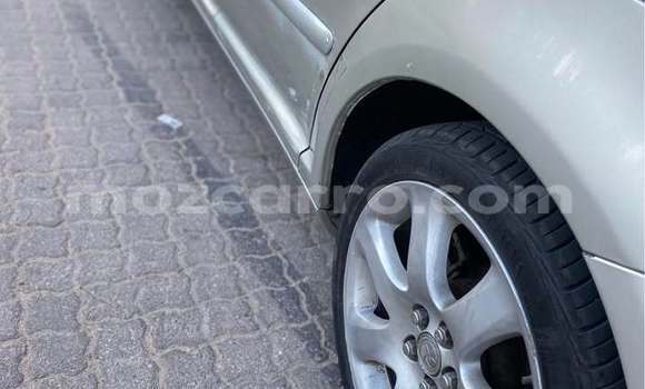 Comprar Usado Toyota Avensis De outros Carro em Catandica em Manica Comprar Usado Toyota Avensis De outros Carro em Catandica em Manica