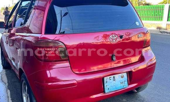 Comprar Usado Toyota Vitz Vermelho Carro em Moma em Nampula Comprar Usado Toyota Vitz Vermelho Carro em Moma em Nampula