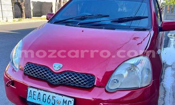 Comprar Usado Toyota Vitz Vermelho Carro em Moma em Nampula Comprar Usado Toyota Vitz Vermelho Carro em Moma em Nampula