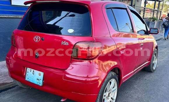 Comprar Usado Toyota Vitz Vermelho Carro em Moma em Nampula Comprar Usado Toyota Vitz Vermelho Carro em Moma em Nampula