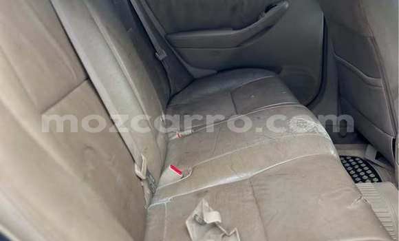 Comprar Usado Toyota Avensis Branco Carro em Maúa em Niassa Comprar Usado Toyota Avensis Branco Carro em Maúa em Niassa