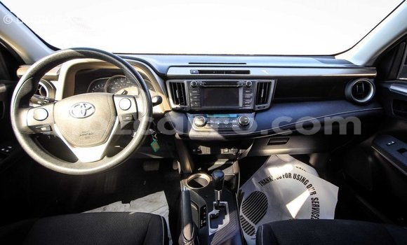 Tenga Imported Toyota Ade Nhema Rori in Import - Dubai in Cabo Delgado Tenga Imported Toyota Ade Nhema Rori in Import - Dubai in Cabo Delgado