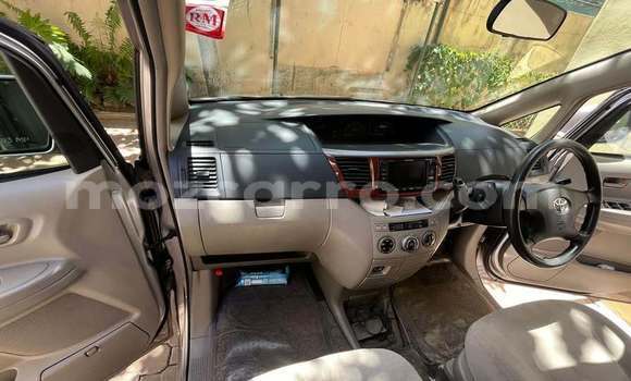 Comprar Usado Toyota Noah De outros Carro em Boane em Maputo Comprar Usado Toyota Noah De outros Carro em Boane em Maputo