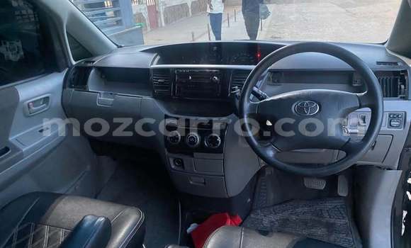 Comprar Usado Toyota Voxy Preto Carro em Búzi em Sofala Comprar Usado Toyota Voxy Preto Carro em Búzi em Sofala