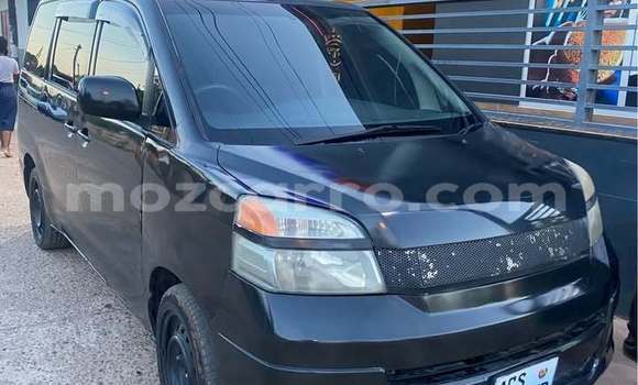 Comprar Usado Toyota Voxy Preto Carro em Búzi em Sofala Comprar Usado Toyota Voxy Preto Carro em Búzi em Sofala