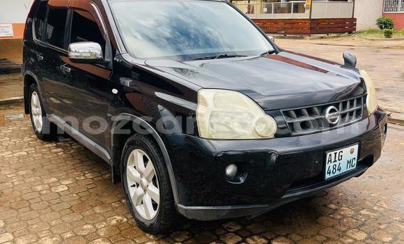 Nunua Ilio tumika Nissan X-Trail Nyeusi Gari ndani ya Maputo nchini Maputo