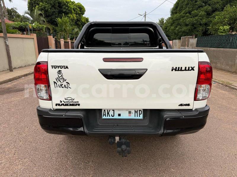 Big with watermark toyota hilux sofala caia 36393