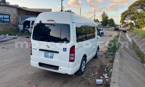 Buy Used Toyota Hiace White Car in Boane in Maputo Buy Used Toyota Hiace White Car in Boane in Maputo
