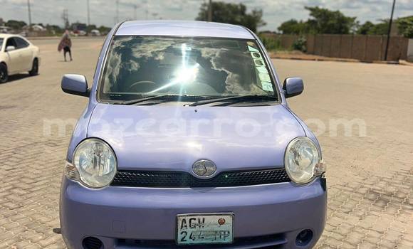 Tenga Tsaru Toyota Sienta Zvimwe Mota in Caia in Sofala