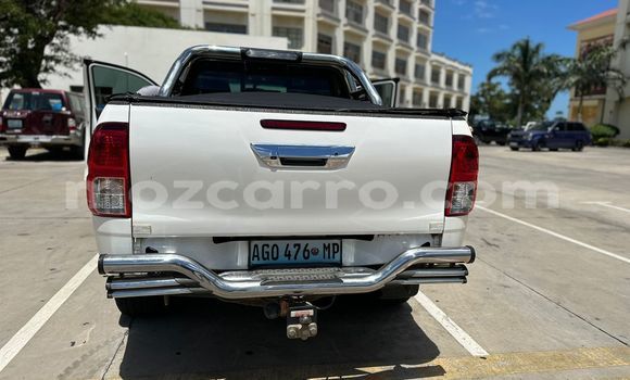 Tenga Tsaru Toyota Hiluxe Revo Chena Mota in Maputo in Maputo Tenga Tsaru Toyota Hiluxe Revo Chena Mota in Maputo in Maputo