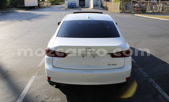 Buy Used Lexus IS White Car in Maputo in Maputo Buy Used Lexus IS White Car in Maputo in Maputo