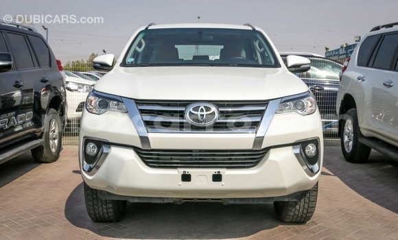 Nunua Imported Toyota Fortuner Nyeupe Gari ndani ya Import - Dubai nchini Cabo Delgado Nunua Imported Toyota Fortuner Nyeupe Gari ndani ya Import - Dubai nchini Cabo Delgado