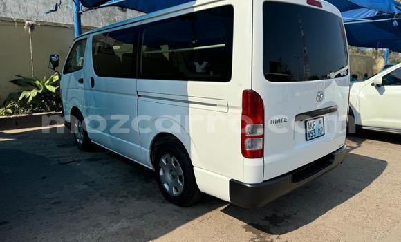 Nunua Ilio tumika Toyota Hiace Nyeupe Gari ndani ya Maputo nchini Maputo Nunua Ilio tumika Toyota Hiace Nyeupe Gari ndani ya Maputo nchini Maputo
