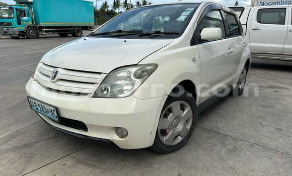 Comprar Usado Toyota IST Branco Carro em Maputo em Maputo Comprar Usado Toyota IST Branco Carro em Maputo em Maputo
