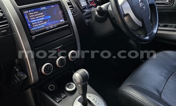 Comprar Novo Nissan X-Trail Vermelho Carro em Maputo em Maputo Comprar Novo Nissan X-Trail Vermelho Carro em Maputo em Maputo