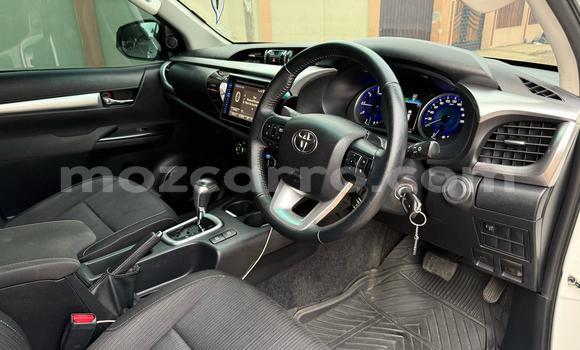Comprar Usado Toyota Hilux Branco Carro em Maputo em Maputo Comprar Usado Toyota Hilux Branco Carro em Maputo em Maputo