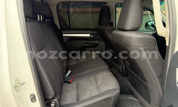 Comprar Usado Toyota Hilux Branco Carro em Maputo em Maputo Comprar Usado Toyota Hilux Branco Carro em Maputo em Maputo