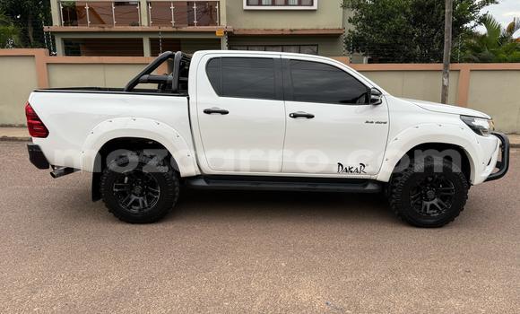 Comprar Usado Toyota Hilux Branco Carro em Maputo em Maputo Comprar Usado Toyota Hilux Branco Carro em Maputo em Maputo