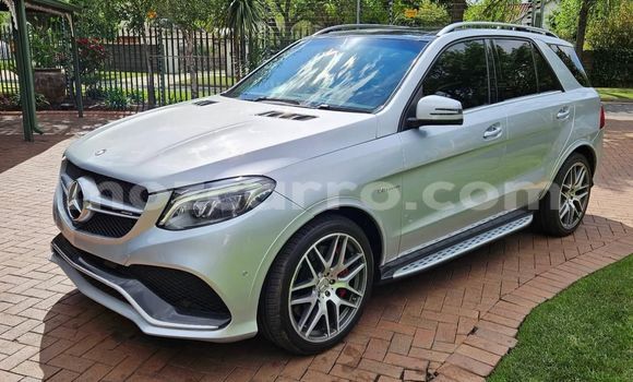 Tenga Itsva Mercedes‒Benz GLE Sirivha Mota in Maputo in Maputo Tenga Itsva Mercedes‒Benz GLE Sirivha Mota in Maputo in Maputo