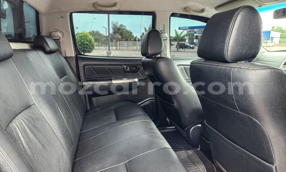 Tenga Tsaru Toyota Hilux Zvimwe Mota in Maputo in Maputo Tenga Tsaru Toyota Hilux Zvimwe Mota in Maputo in Maputo