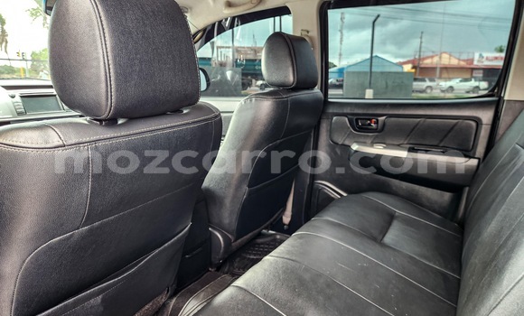 Tenga Tsaru Toyota Hilux Zvimwe Mota in Maputo in Maputo Tenga Tsaru Toyota Hilux Zvimwe Mota in Maputo in Maputo