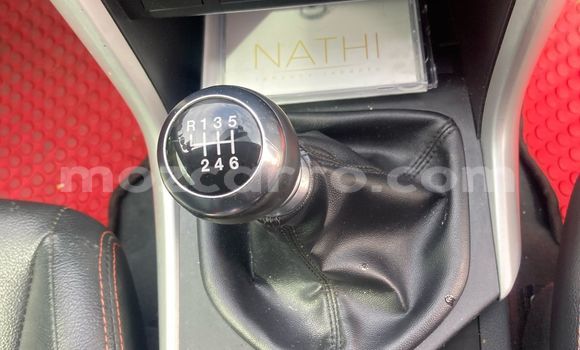 Nunua Ilio tumika Mazda BT-50 Nyeupe Gari ndani ya Maputo nchini Maputo Nunua Ilio tumika Mazda BT-50 Nyeupe Gari ndani ya Maputo nchini Maputo