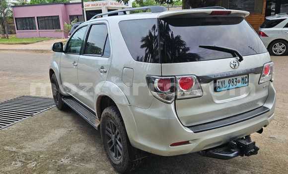 Tenga Tsaru Toyota Fortuner Zvimwe Mota in Maputo in Maputo Tenga Tsaru Toyota Fortuner Zvimwe Mota in Maputo in Maputo