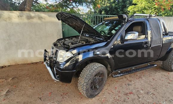 Nunua Ilio tumika Nissan Navara Nyeusi Gari ndani ya Maputo nchini Maputo