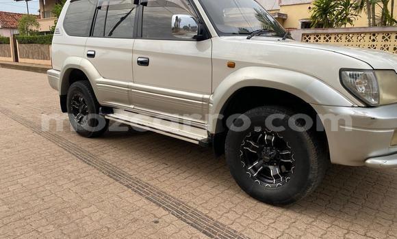 Comprar Usado Toyota Land Cruiser Prado Branco Carro em Maputo em Maputo