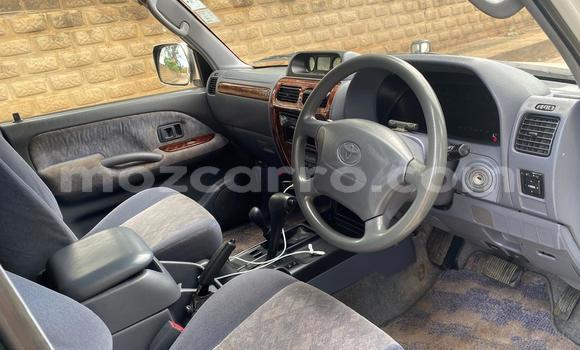 Nunua Ilio tumika Toyota Land Cruiser Prado Nyeupe Gari ndani ya Maputo nchini Maputo Nunua Ilio tumika Toyota Land Cruiser Prado Nyeupe Gari ndani ya Maputo nchini Maputo